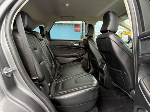 Certified 2024 Ford Edge Titanium image 22