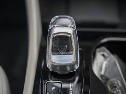 New 2026 Volvo XC40 B5 Ultra w/ Protection Package Premier image 27