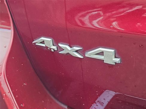 Used 2018 Jeep Grand Cherokee Overland AWD/4WD image 7