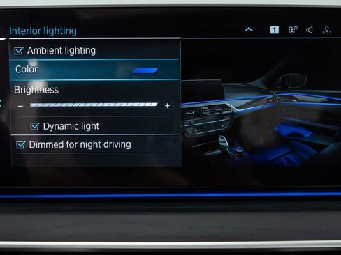 Used 2023 BMW 540i xDrive w/ Premium Package image 28