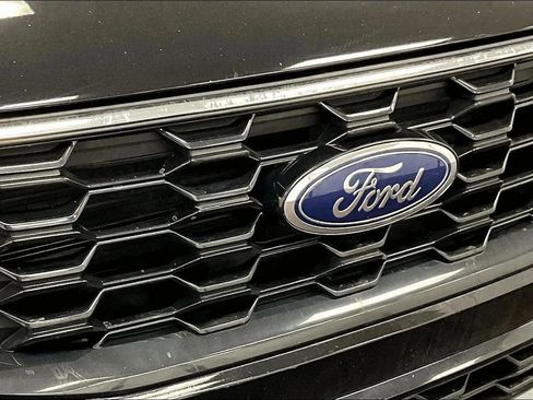 Certified 2023 Ford Escape ST-Line w/ Tech Pack #1 image 29