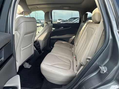 Used 2022 Lincoln Nautilus Reserve w/ Cargo Utility Package image 10