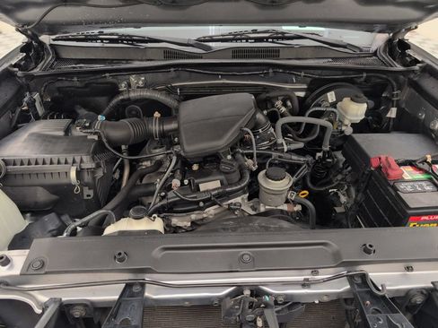 Used 2019 Toyota Tacoma SR w/ SR Convenience Package RWD image 38