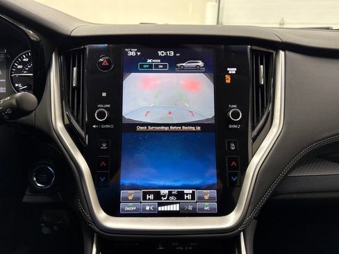 Used 2022 Subaru Outback Premium image 18