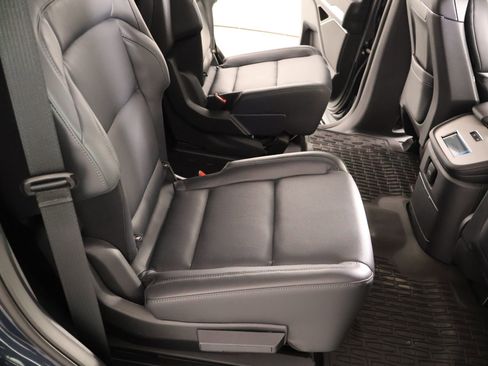 New 2025 Lincoln Navigator Reserve w/ Jet Appearance Package AWD/4WD image 15