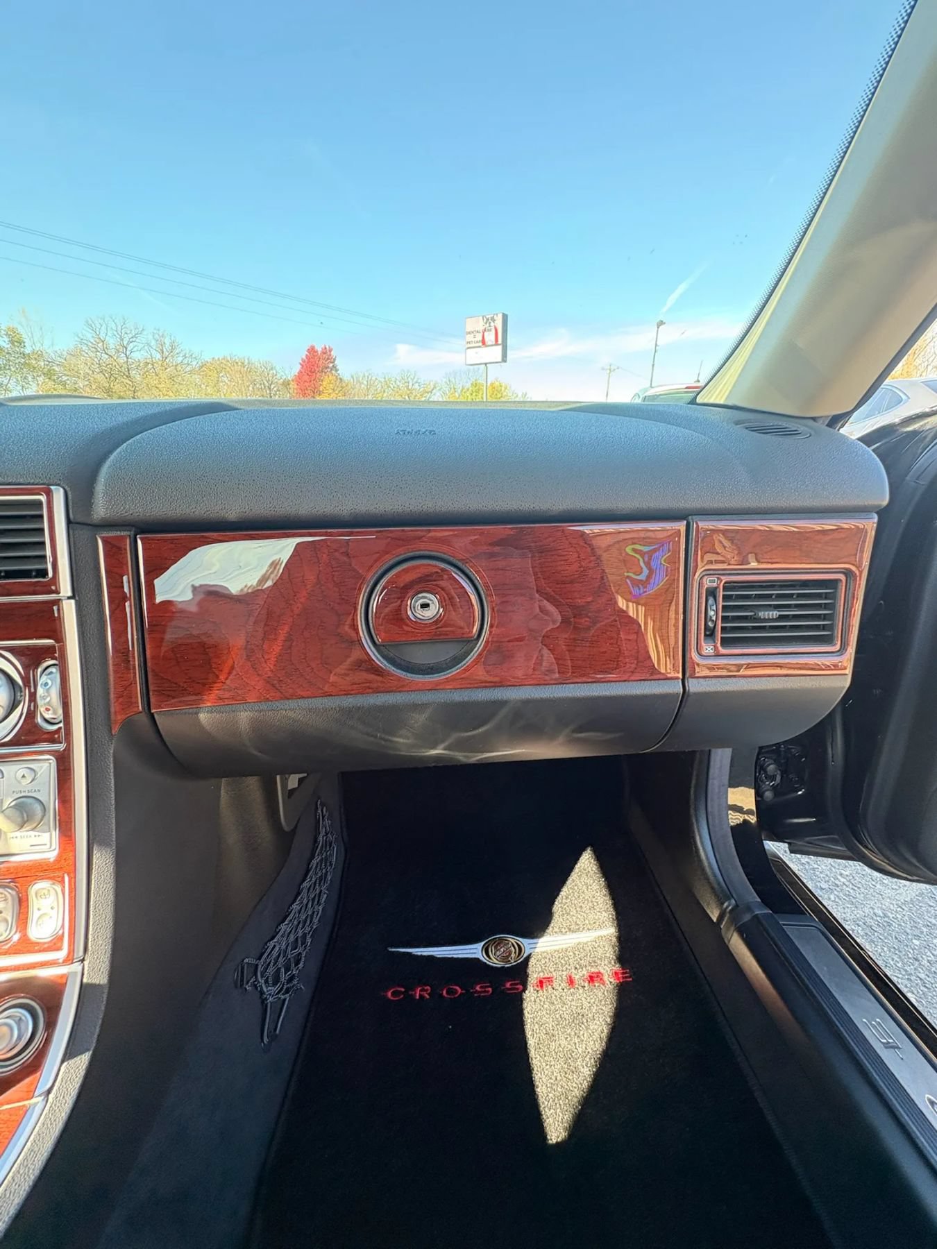 Used 2005 Chrysler Crossfire SRT-6 RWD image 31