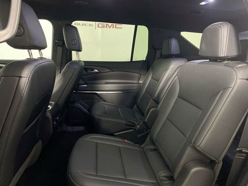 Used 2024 Chevrolet Traverse LT AWD/4WD image 21
