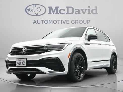 Used 2024 Volkswagen Tiguan SE R-Line FWD image 28