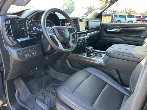 Used 2024 Chevrolet Silverado 1500 RST w/ Convenience Package II image 9