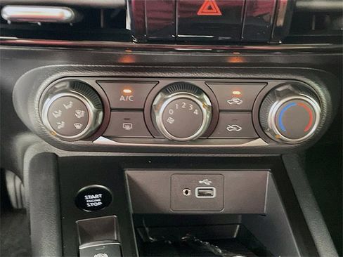 New 2025 Nissan Kicks S image 11