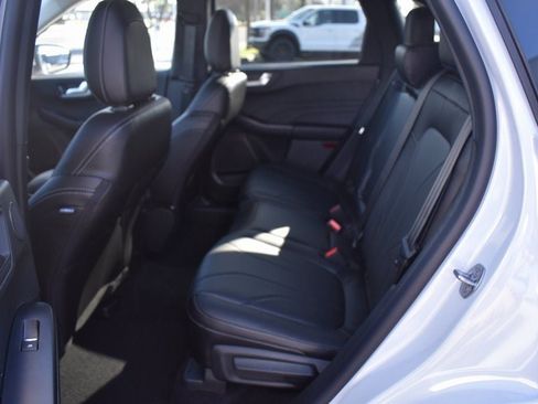 New 2025 Ford Escape SE w/ PHEV Premium Package image 9