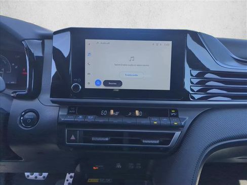 Certified 2025 Toyota Camry SE image 16