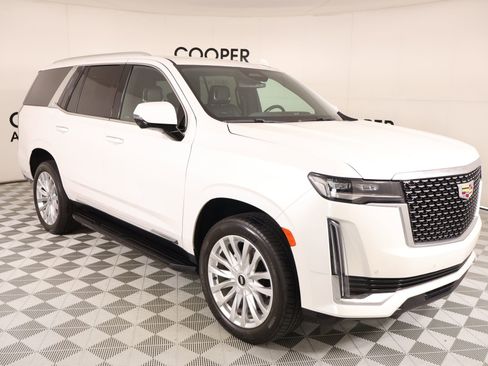 Used 2022 Cadillac Escalade Luxury AWD/4WD image 1