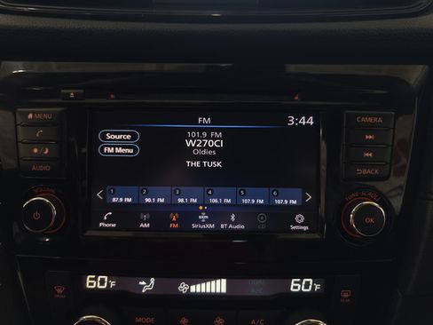 Used 2019 Nissan Rogue SV AWD/4WD image 19