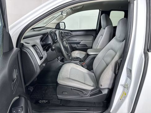 Used 2018 Chevrolet Colorado W/T w/ WT Convenience Package RWD image 20