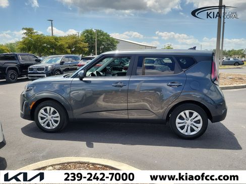 Certified 2024 Kia Soul LX FWD image 7
