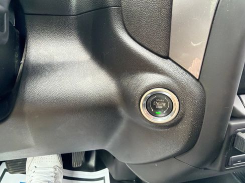 Used 2024 Chevrolet Silverado 2500 W/T AWD/4WD image 16
