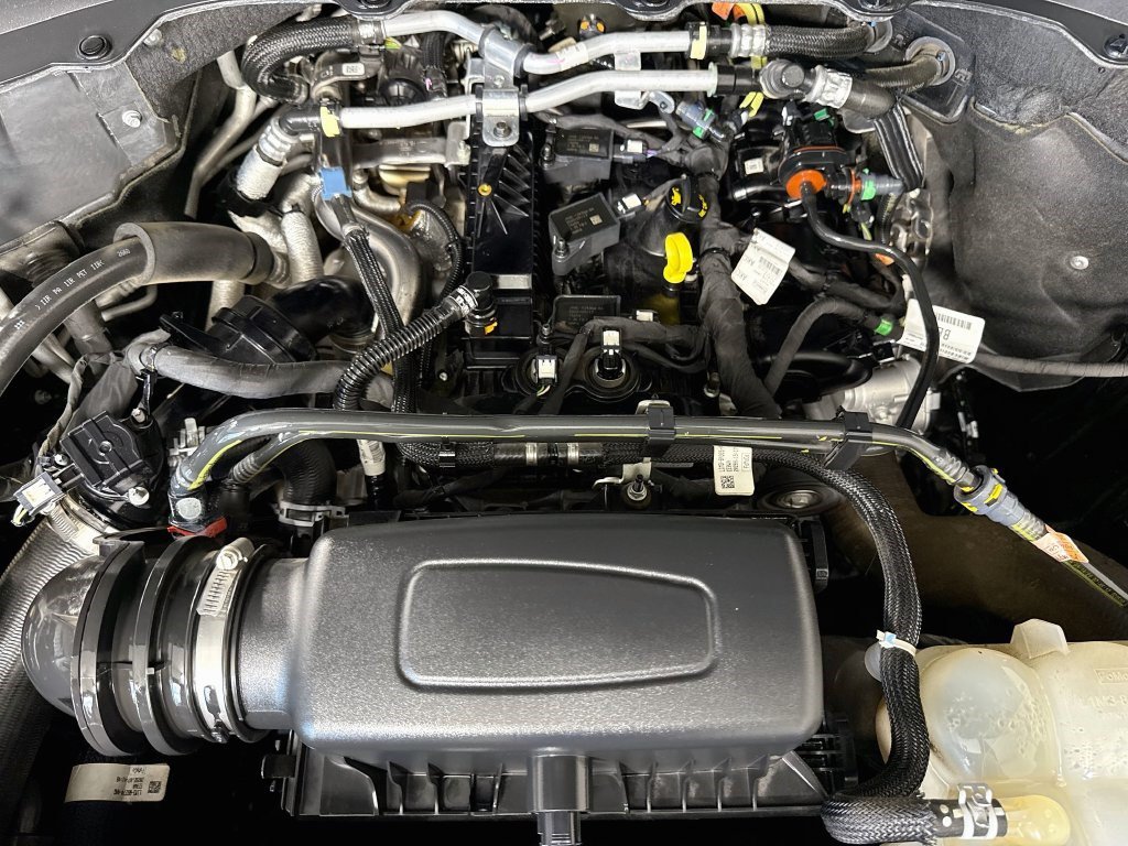 Used 2021 Ford Explorer XLT w/ Equipment Group 202A RWD image 38
