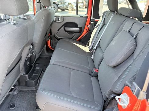 Used 2023 Jeep Wrangler Unlimited Rubicon 4xe AWD/4WD image 7