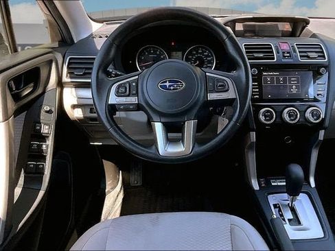 Used 2018 Subaru Forester 2.5i Premium w/ All-Weather Package AWD/4WD image 5