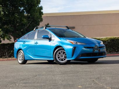 Used 2022 Toyota Prius LE