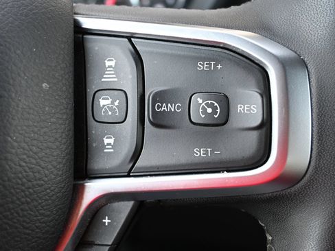Used 2025 RAM 1500 Big Horn AWD/4WD image 13