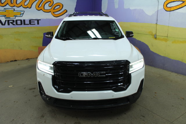 Used 2023 GMC Acadia SLE w/ Infotainment Package AWD/4WD image 3
