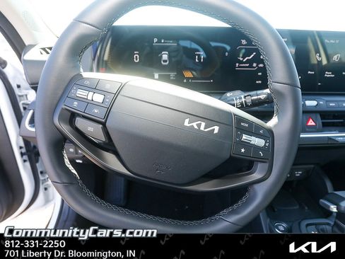 New 2026 Kia K4 EX image 12