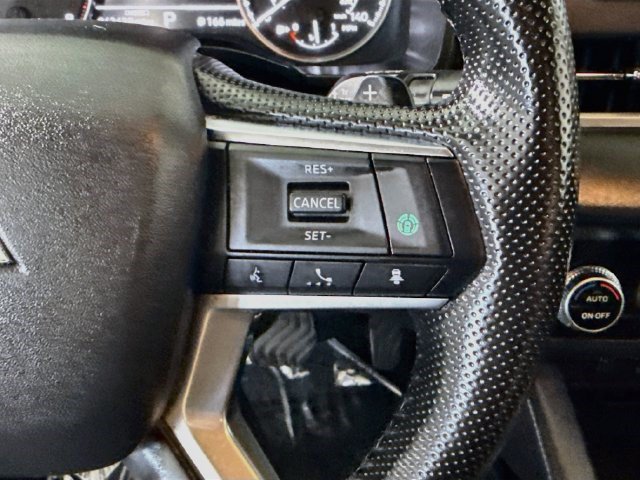 Used 2024 Mitsubishi Outlander SE FWD image 14
