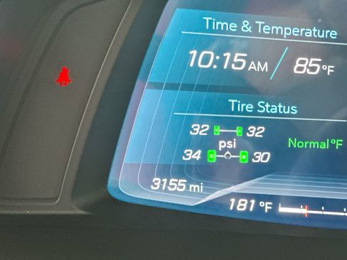 Used 2024 Chevrolet Corvette Stingray Premium Conv w/ Battery Protection Package image 15