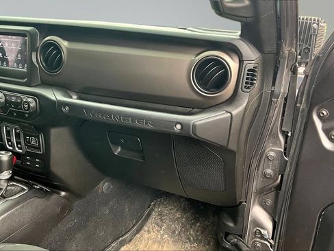 Used 2018 Jeep Wrangler Sport w/ Quick Order Package 24S AWD/4WD image 18