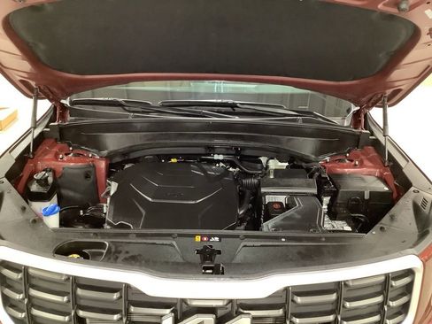 Certified 2024 Kia Telluride SX w/ Towing Package image 24