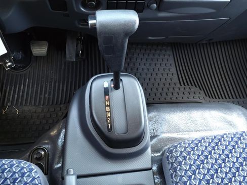 New 2024 Chevrolet Low Cab Forward image 9