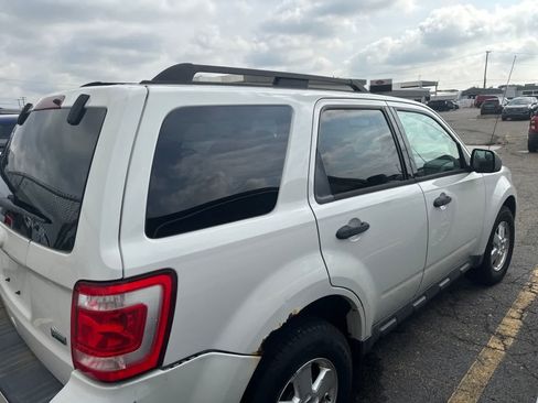 Used 2011 Ford Escape XLT w/ 201A Rapid Spec Order Code FWD image 11