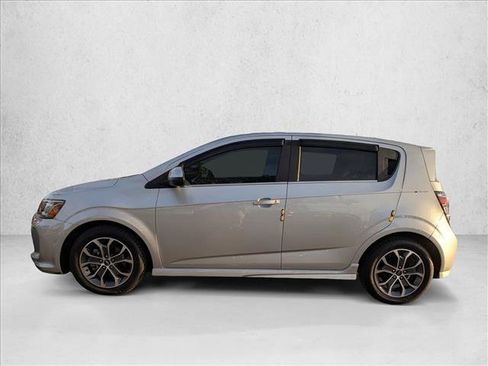 Used 2019 Chevrolet Sonic LT image 9