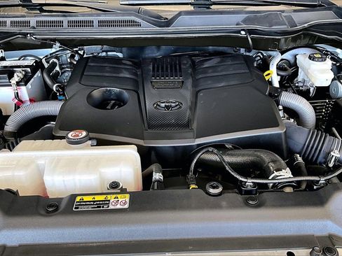 Used 2023 Toyota Tundra Limited image 9