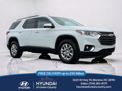 Used 2021 Chevrolet Traverse LT