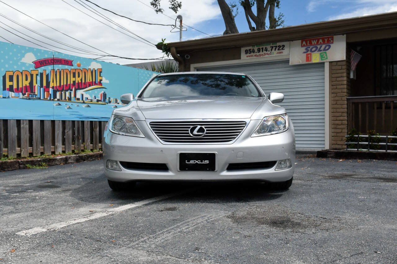 Used 2008 Lexus LS 460 RWD image 3