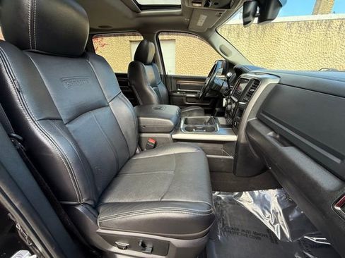 Used 2018 RAM 2500 Laramie w/ Sport Appearance Group image 30