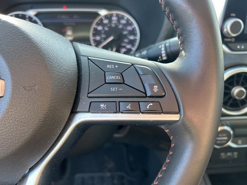 Used 2024 Nissan Sentra SR w/ SR Premium Package image 18