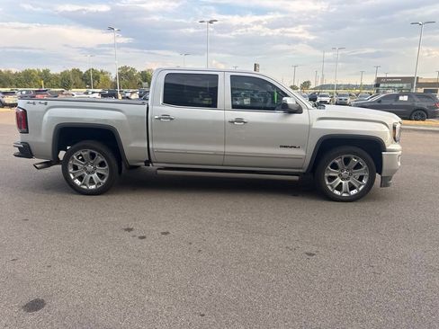 Used 2018 GMC Sierra 1500 Denali w/ Denali Ultimate Package AWD/4WD image 5