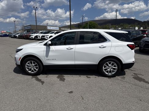 Used 2024 Chevrolet Equinox LT w/ LPO, Floor Liner Package AWD/4WD image 6