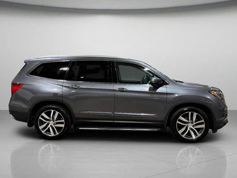 Used 2016 Honda Pilot Touring image 2
