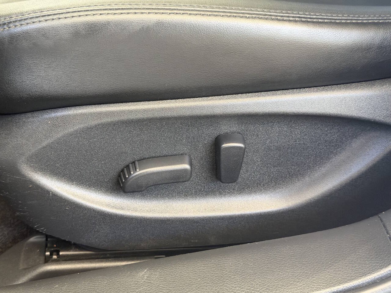 Used 2015 INFINITI Q50 Premium RWD image 5