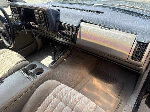 Used 1992 Chevrolet Silverado 2500 4x4 Extended Cab image 14