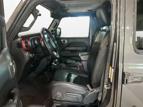 Used 2018 Jeep Wrangler Unlimited Rubicon AWD/4WD image 9
