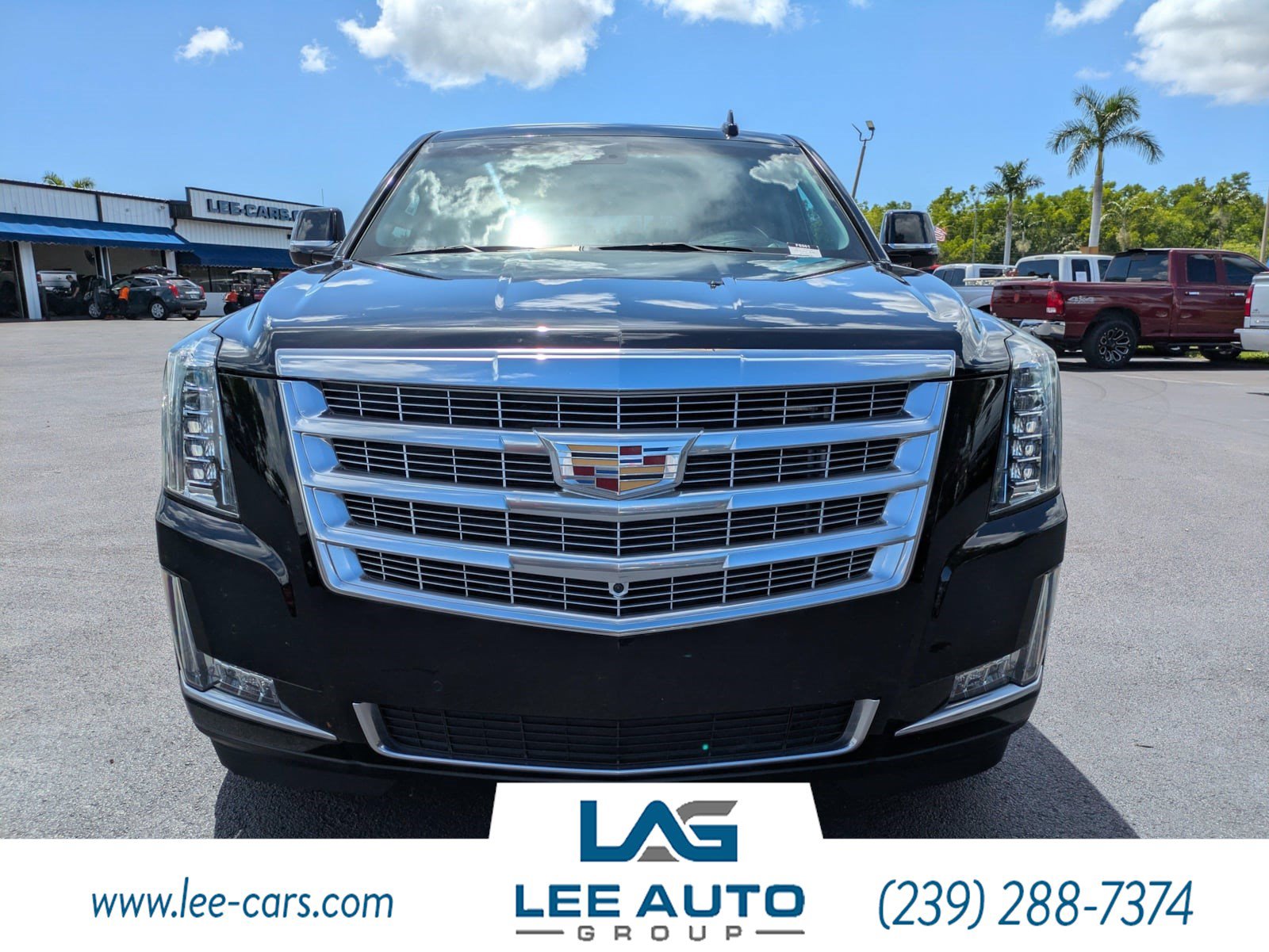 Used 2017 Cadillac Escalade Luxury w/ LPO, Radiant Package RWD image 7