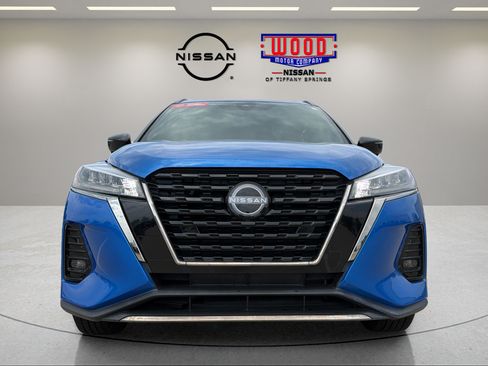 Certified 2024 Nissan Kicks SR FWD image 10