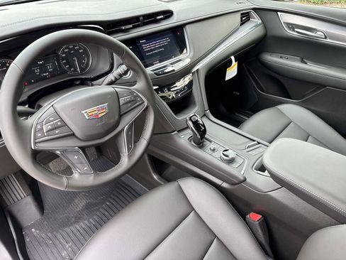 New 2026 Cadillac XT5 Luxury w/ LPO, Floor Liner Package image 23
