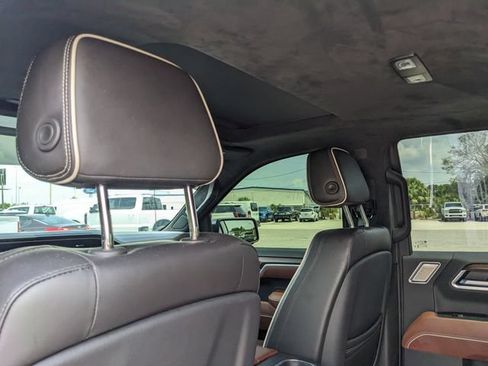 Used 2026 GMC Sierra 1500 Denali Ultimate AWD/4WD image 19